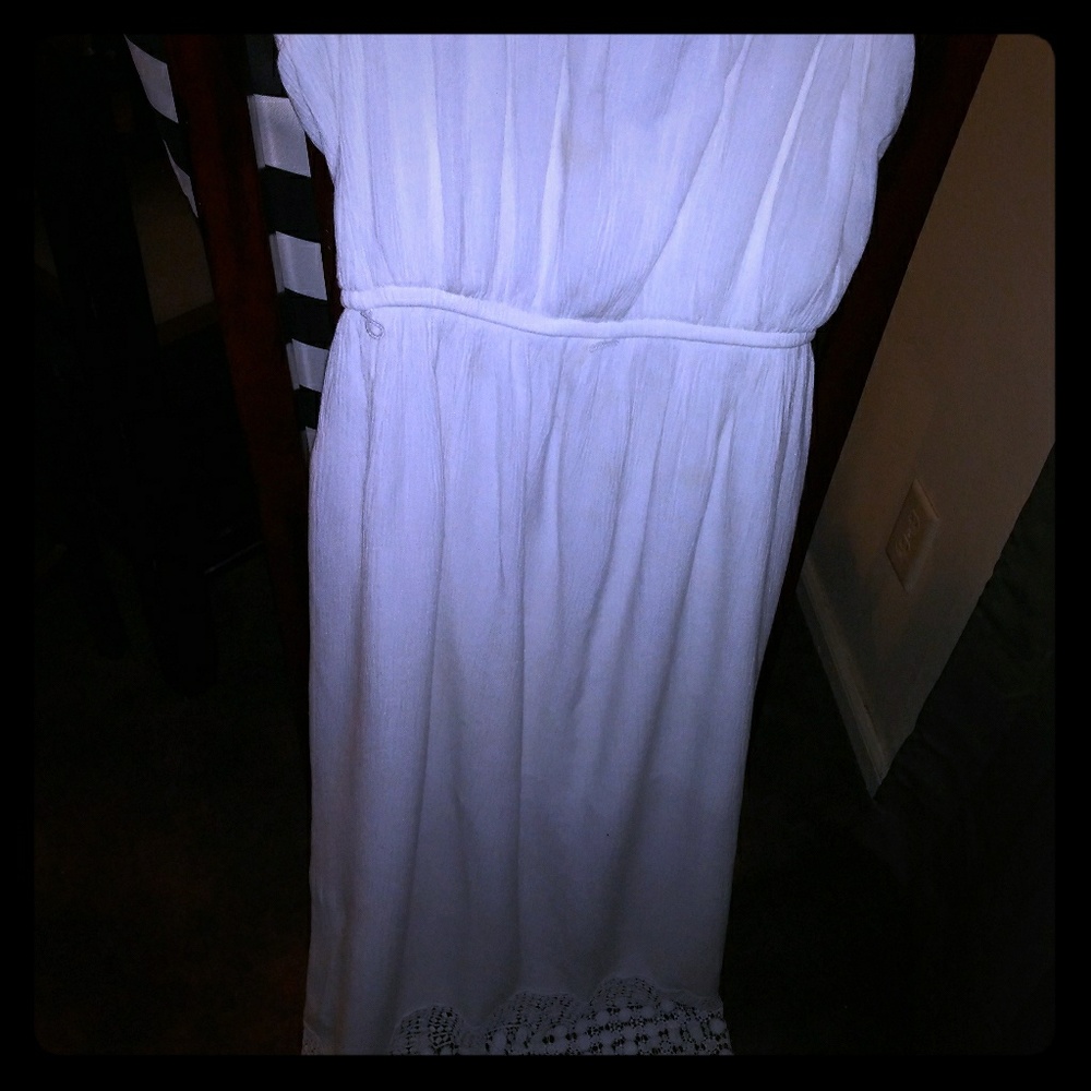 Tube top dress wi t h lace trim